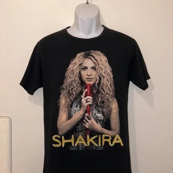 Unisex Shakira 2018 El Dorado World Tour Distressed Graphic Tee - Picture 2 of 12